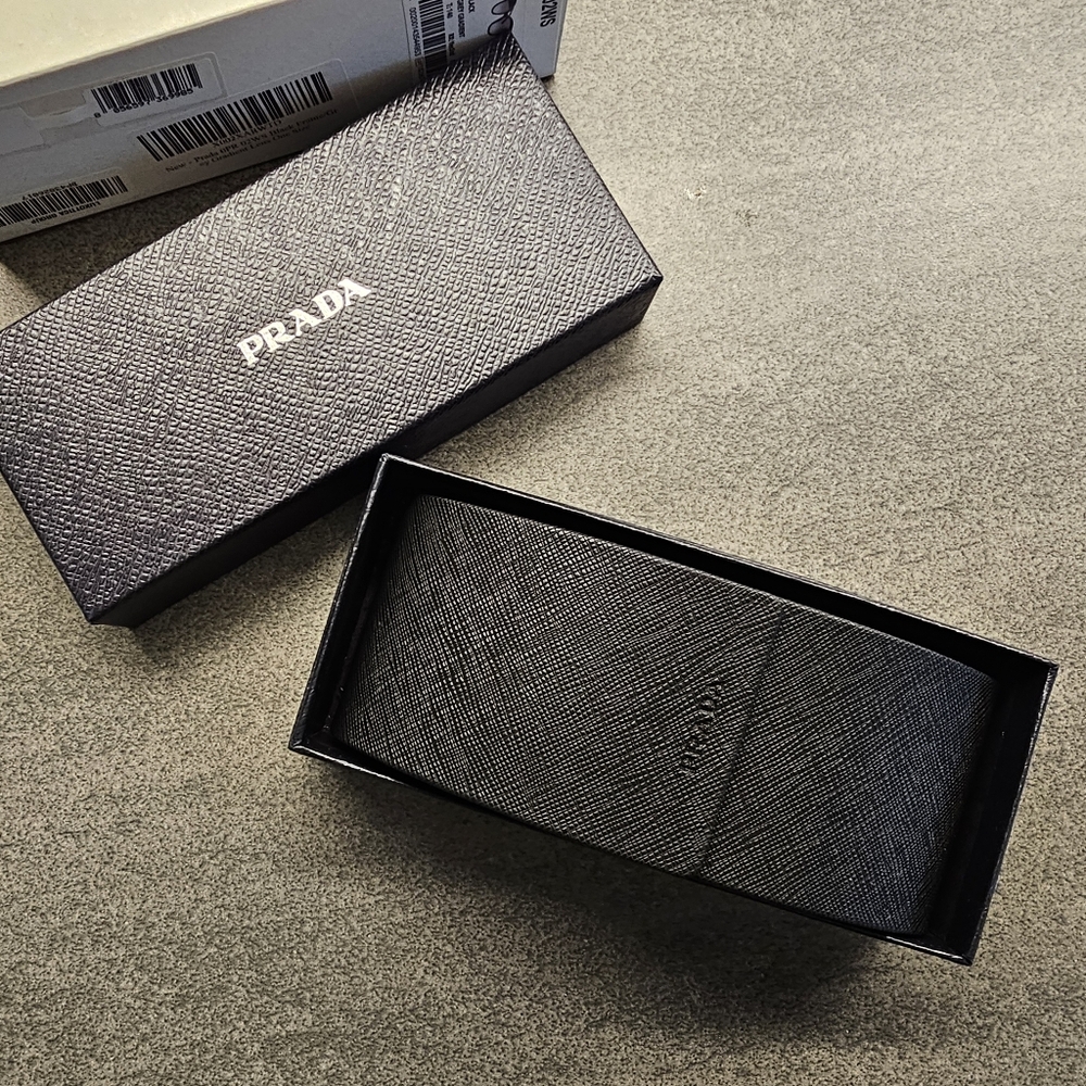 NIB Prada 02WS Black Sunglasses - Picture 3 of 7